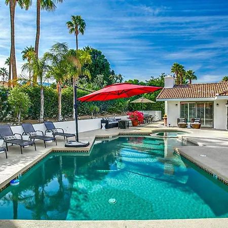 El Paseo Modern Villa
